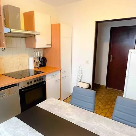 Einzelzimmer In Einem Bungalow *